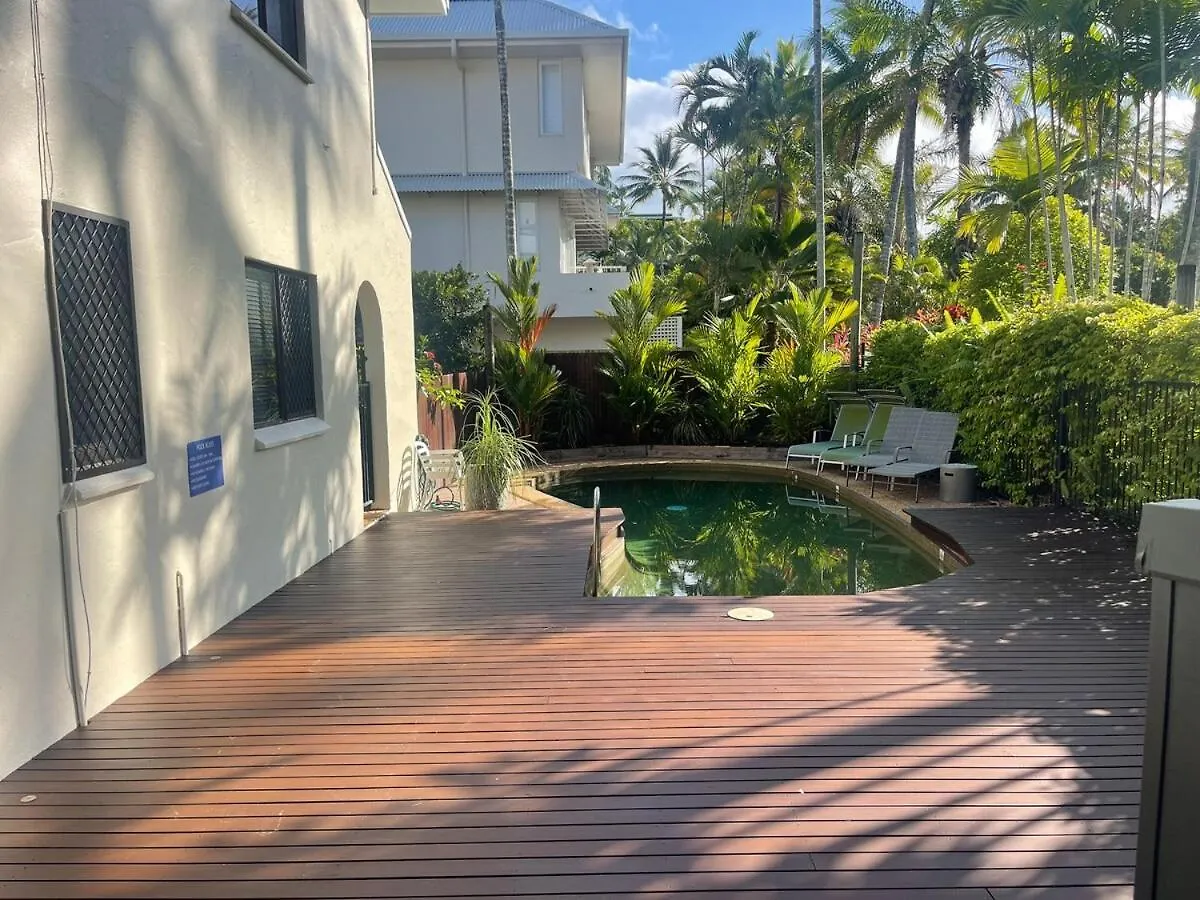 Apartment Beach Comber Port Douglas