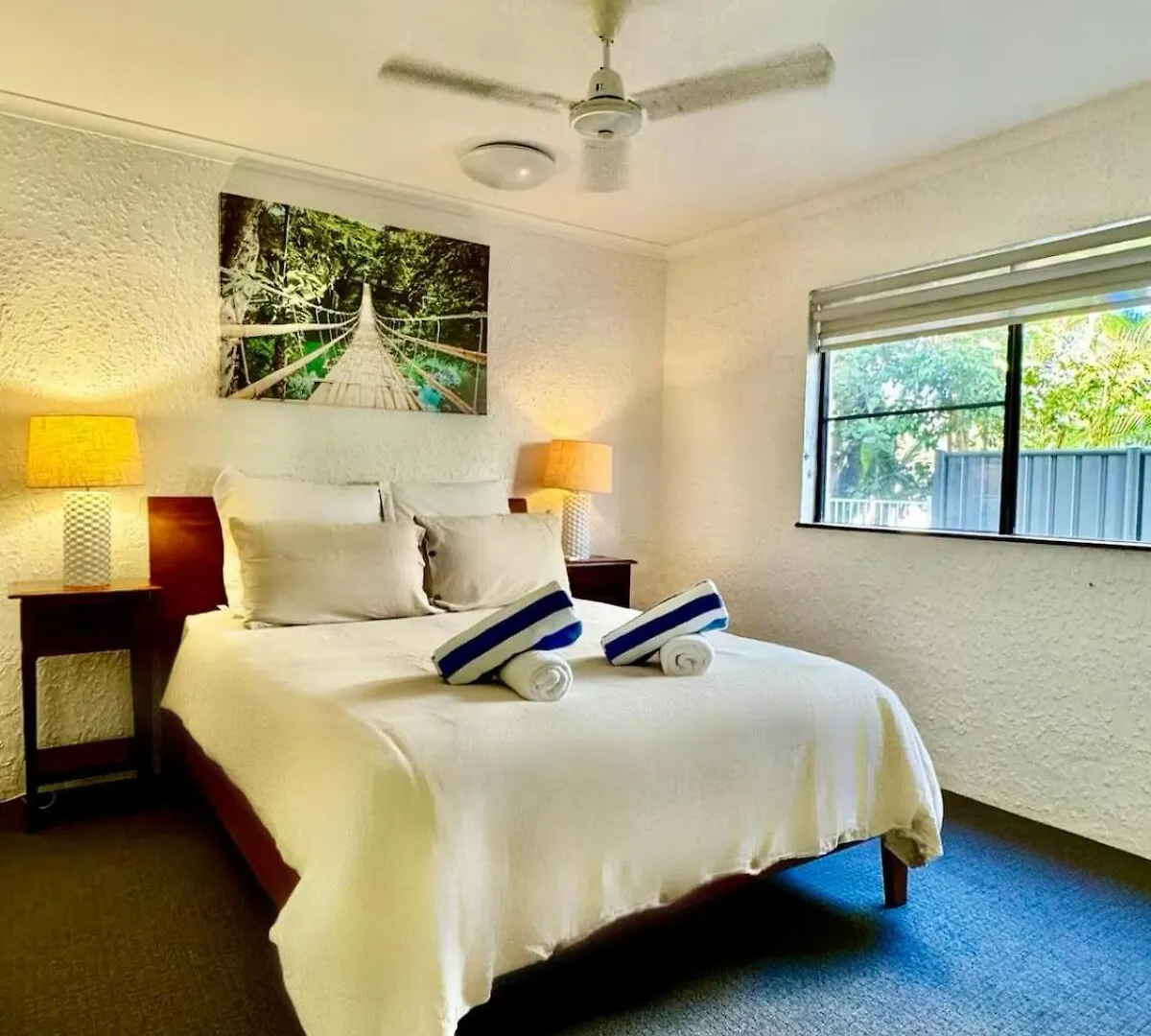 Apartment Beach Comber Port Douglas Australia