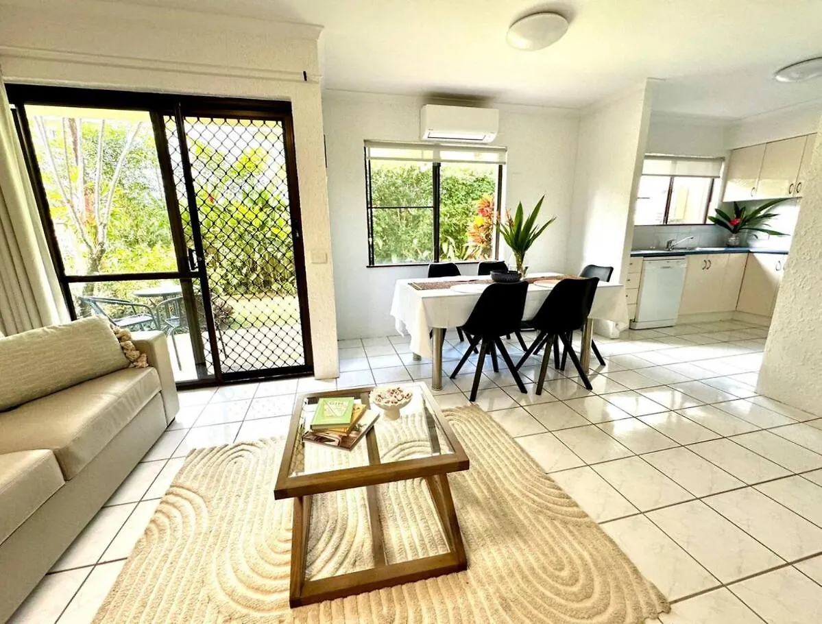 Beach Comber Port Douglas Daire