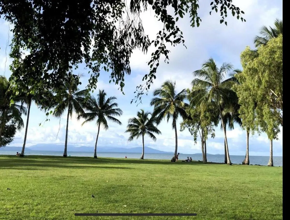 Daire Beach Comber Port Douglas